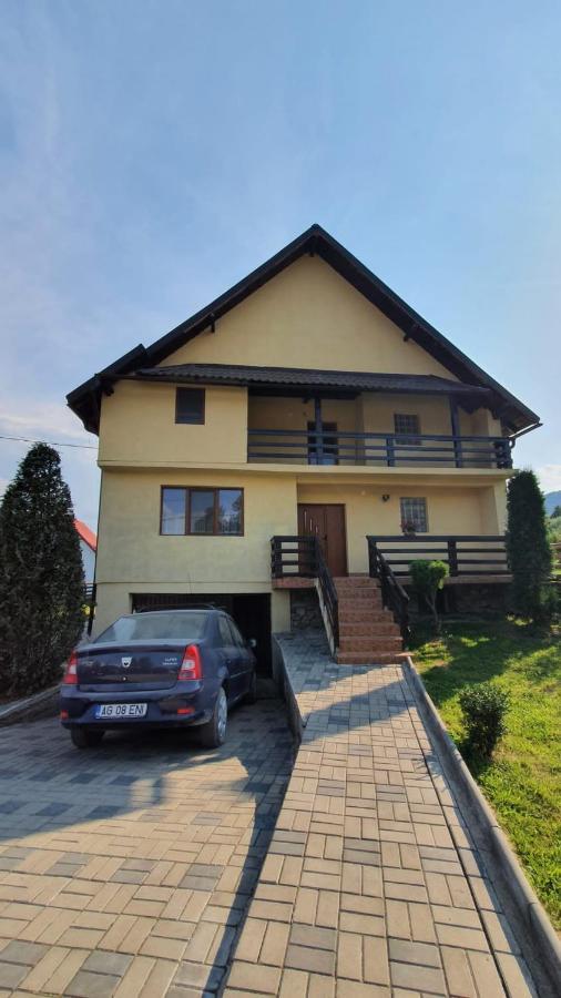 Popasul Găleșean Hotel Galesu Exterior foto