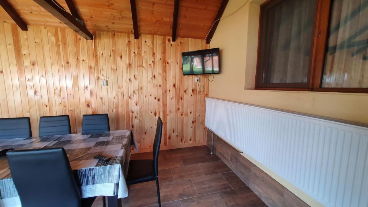 Popasul Găleșean Hotel Galesu Exterior foto