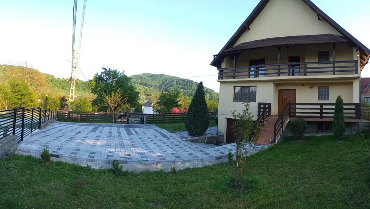 Popasul Găleșean Hotel Galesu Exterior foto